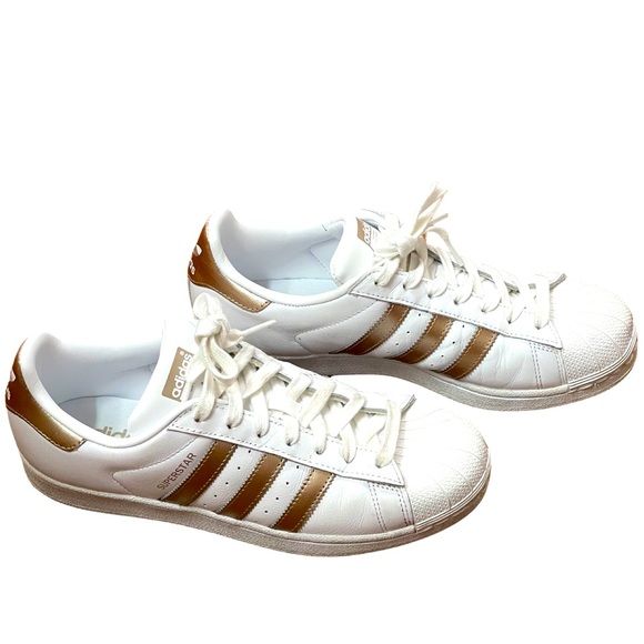 adidas Shoes - Like new Adidas Superstar white gold lace sneaker